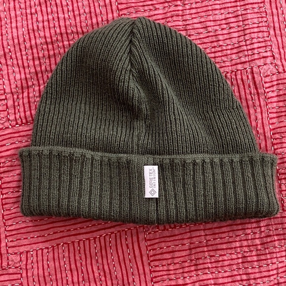 Satila merino wool blend army green Knit Beanie - knit in Sweden - Picture 3 of 16